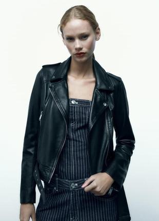 Шкіряна куртка косуха zara чорного кольору5 фото