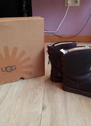 Угги  оригінал ugg 39 розмір1 фото