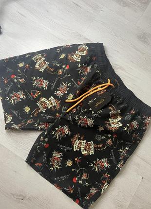 Новые шорты от ed hardy4 фото