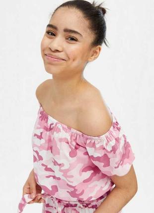Розовый камуфляжный топ new look с открытыми плечами для девочки 14 лет, 164 см1 фото