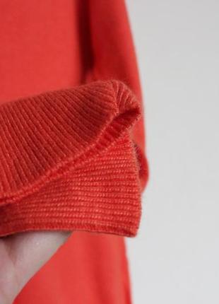 Однотонный удлинённый свитерок для худышки.3 фото