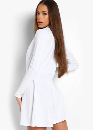 Женское платье-блейзер белого цвета2 фото