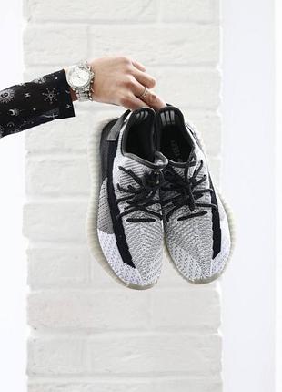 Кроссовки adidas yeezy boost 350 white black