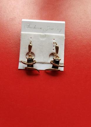 Красивые серьги