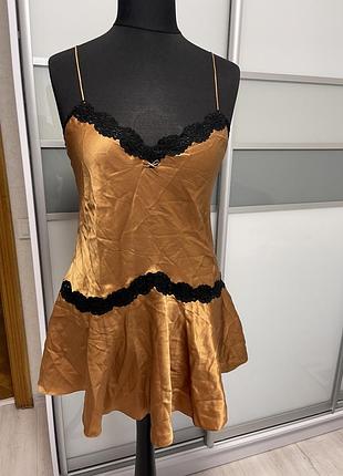 Шовкова ночнушка