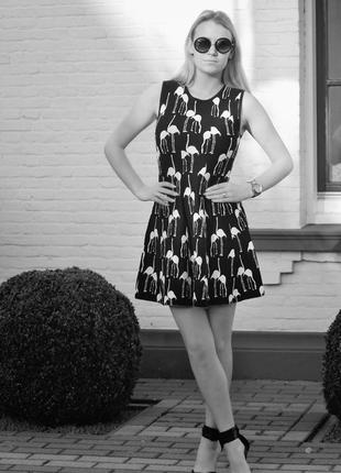 Сукня nikkie віскоза чорна фламінго дзвіночок3 фото