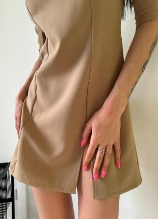 Платье мини прямого приталенного силуета вырез карэ рукав прямой 3/4 юбка с разрезом сбоку ткань костюмка