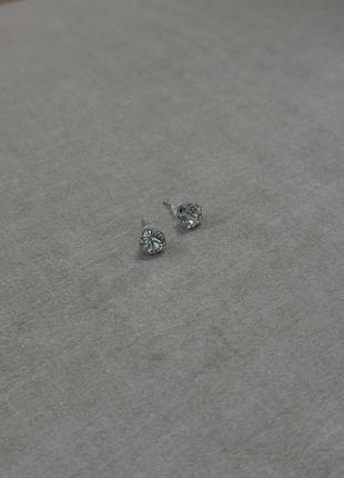 Сережки гвоздики з камінчиком2 фото