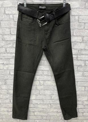 Мужские черные прямые классические зауженные к низу джинсы1 фото