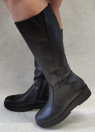 Женские зимние кожаные черные сапоги на полную ногу