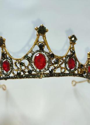Корона диадема винтаж винтажная с камнями красными черными камень золотая украшение на голову5 фото