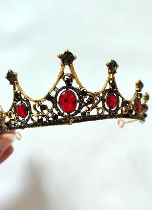 Корона діадема червона золота вінтаж вінтажна з камінням чорним червоним прикоаса для волосся на голову1 фото