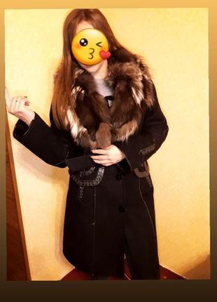 Очень теплое и красивое пальто, дубленка с натуральным мехом milanova