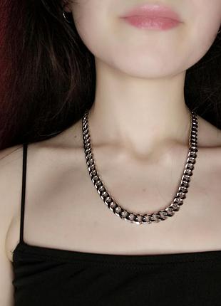 Трендовий ланцюг ланцюжок чокер акцентний масивний кольє намисто колір срібло
