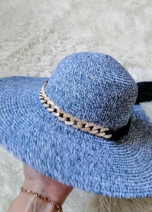 Пляжная шляпа с широкими полями и украшением цепочкой плетенки5 фото