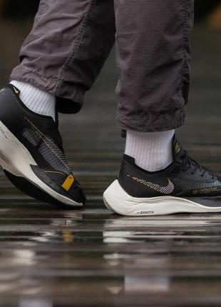 Кроссовки nike zoomx black gold3 фото