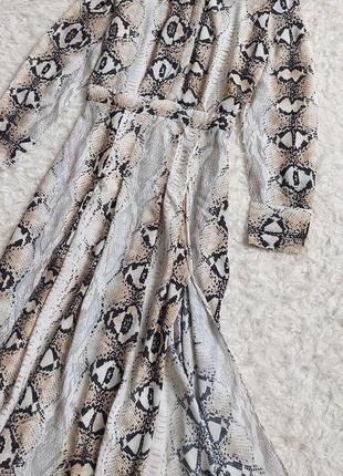 Сукня з розпірками в зміїний принт8 фото
