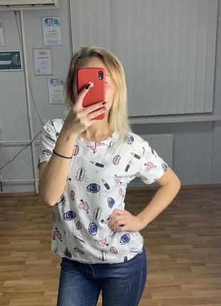 Футболка