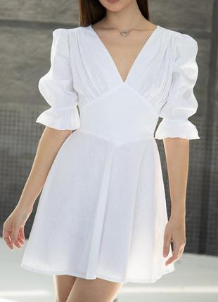 Легкое белое платье из натуральной ткани приталенное платье мини с открытой спинкой3 фото