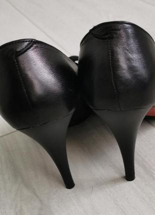 Новые, кожаные женские туфли-черевички7 фото