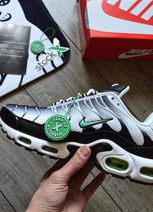 Шикарні кросівки nike air max plus tn 'white black mint green homme'