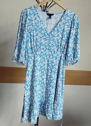Голубое, вискозное платье в цветочек3 фото