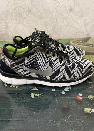 Женские кроссовки nike free tr fit 5 оригинал.