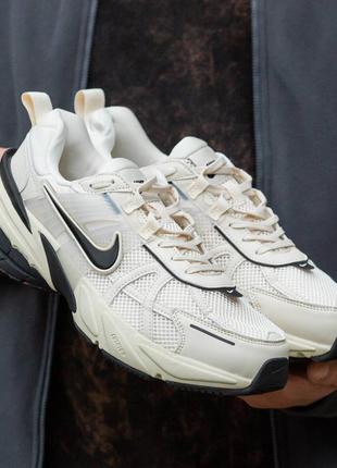 Кроссовки nike runtek beige1 фото