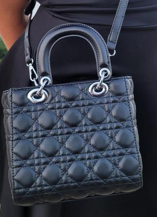 Трендовая, черная женская сумка в стиле диор, хорошее качество!6 фото