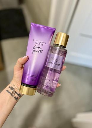 Набір спрей та лосьйон для тіла love spell victoria’s secret