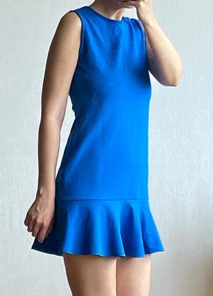 Zara сукня міні коротка плаття сині з воланами відкриті плечі відкрита спина гола спина