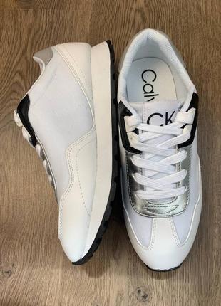 Оригінальні білі жіночі кросівки calvin klein