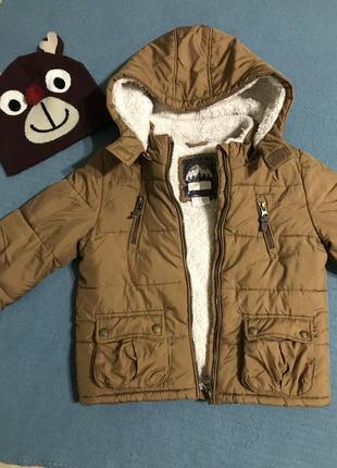 Тёплая куртка на 5-6 лет