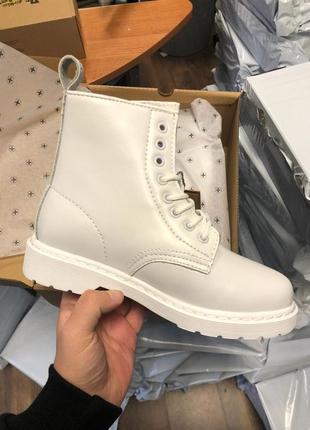 На меху! черевики dr. martens mono white ботинки зимние мартинсы зима6 фото