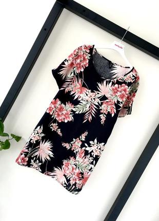 Стильная блузка в цветочный принт футболка 100% вискоза