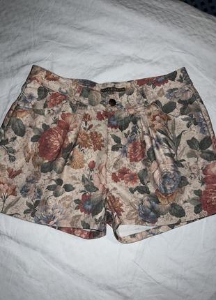 Короткие джинсовые хлопковые шорты на защелках в цветы6 фото