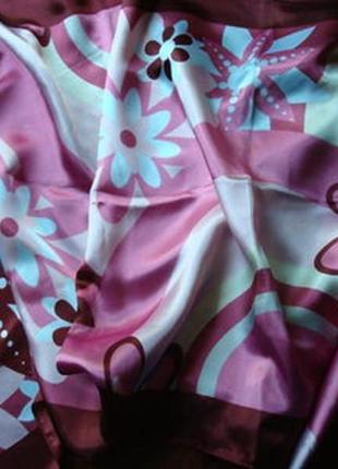 Атласный шарф (косынка, платок) в розово-винных тонах7 фото