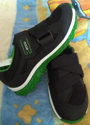 Стильные кроссовки ecco biom