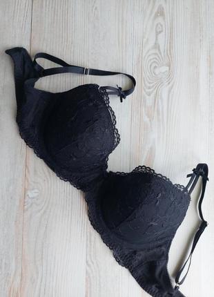 Бюст мереживо