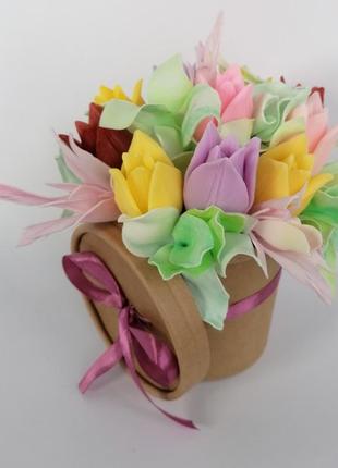 Букет из мыльных цветов тюльпанов цветочная композиция из мыла ручной работы  мыльный букет3 фото