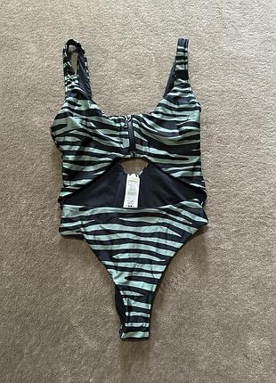 Зеленый полосатый купальник calzedonia
