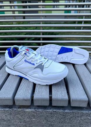 Reebok classic white