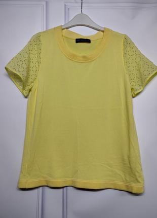 Футболка з цікавими рукавчиками