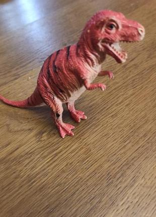 Іграшки фігурки динозаврів