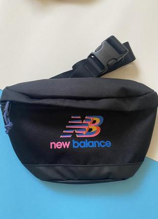 Сумка на пояс new balance urban waist bag чорна2 фото