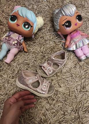 Босоножки superfit 23