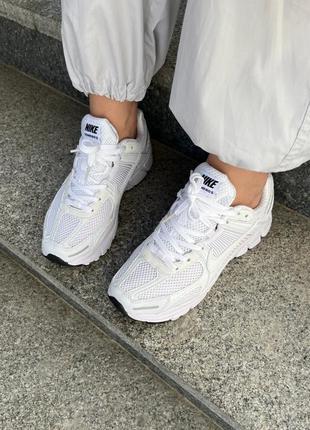 Женские кроссовки nike zoom vomero 5 white 36-37-38-39-40-414 фото