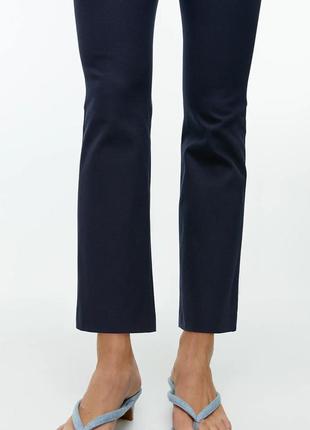 Штани arket cropped cotton stretch trousers cos / 345 фото