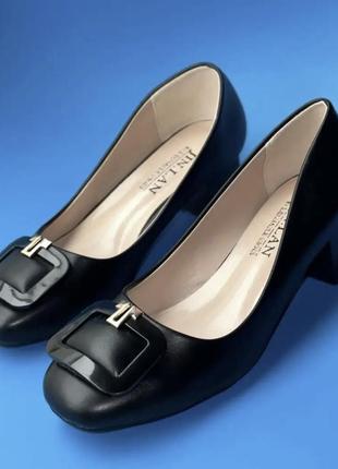 Новые женские туфли на каблуке 36-40 размер1 фото