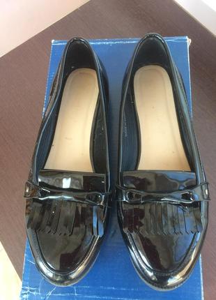 Туфли женские лаковые черные разм 38-372 фото